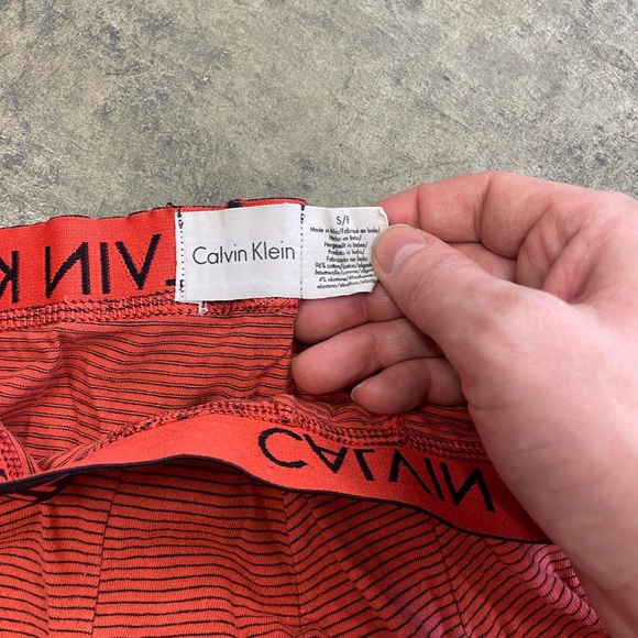 Calvin Klein trunks 2 pack - Picture 2 of 4
